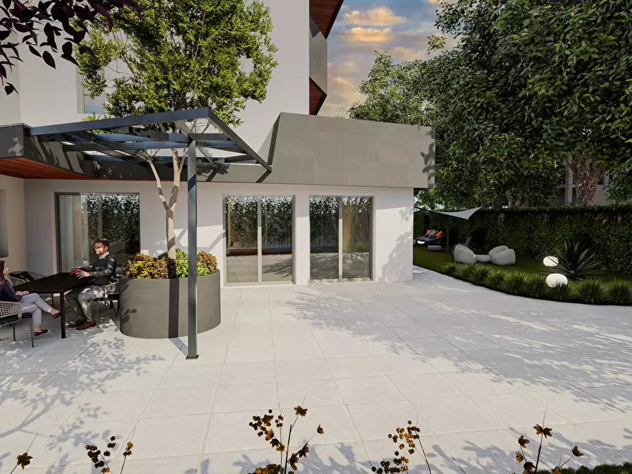 Immagine 3 di Quadrilocale in vendita  in Via Vincenzo Balsamo 6 a Lecce