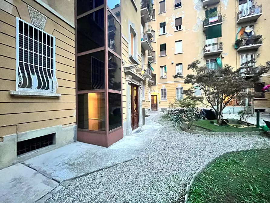 Immagine 19 di Monolocale in affitto  in Via Ampere 40 a Milano