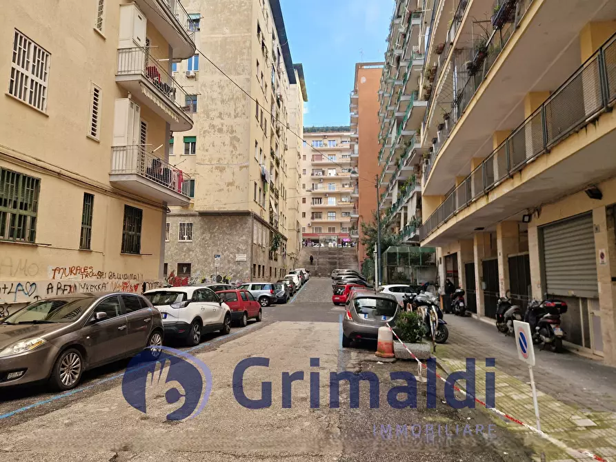 Immagine 4 di Garage in vendita  a Napoli