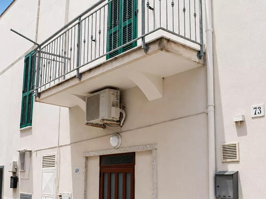 Immagine 1 di Casa indipendente in vendita  in Via Mario Rapisardi a Ostuni