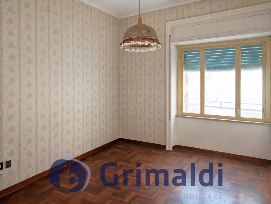 Immagine 18 di Pentalocale in vendita  in Via Michelangelo Schipa a Napoli