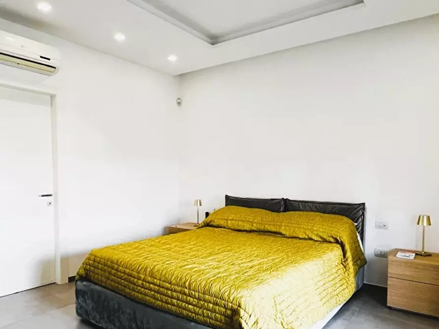 Immagine 28 di Villetta a schiera in vendita  in Via Michele Massari 13 a Lecce