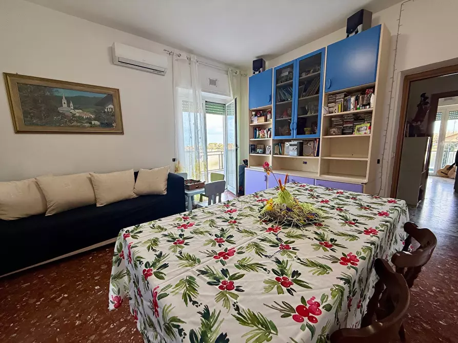 Immagine 3 di Trilocale in vendita  in Via dei Volsci 3 a Anzio
