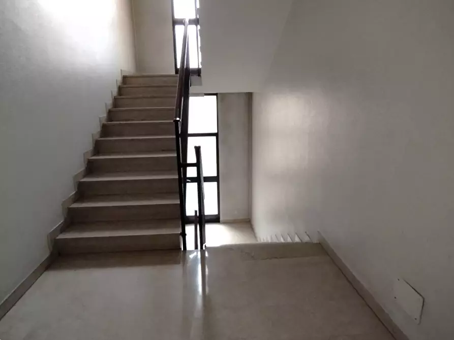 Immagine 36 di Trilocale in affitto  in Via Decembrio 25 a Milano
