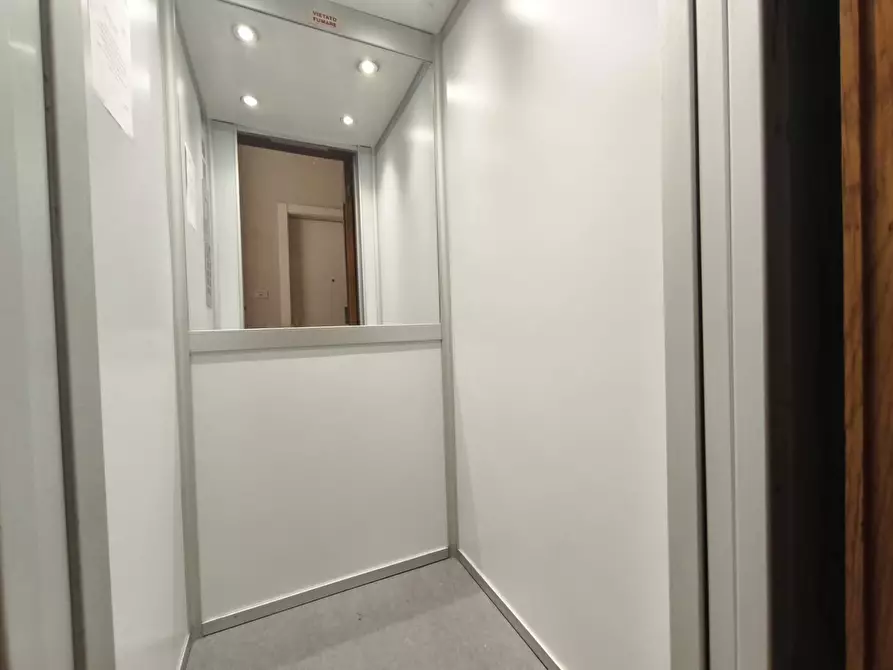 Immagine 5 di Appartamento in vendita  in Viale Misurata 23 a Milano