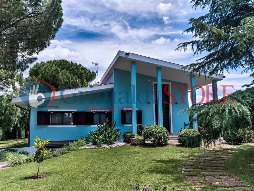 Immagine 88 di Villa in vendita  a Grottaglie