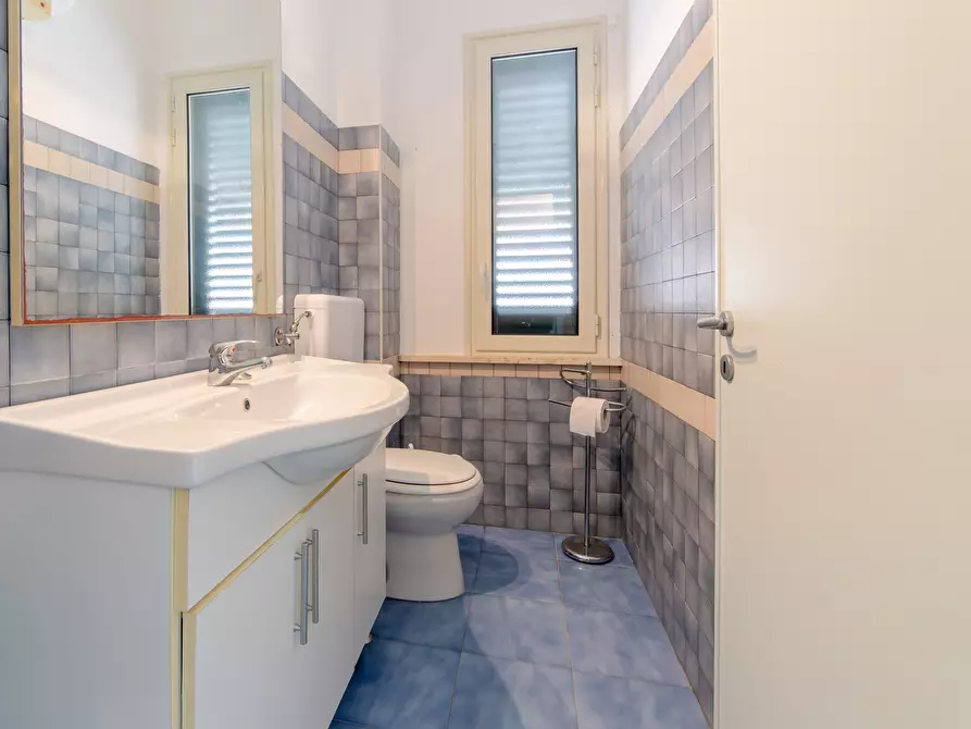 Immagine 16 di Pentalocale in vendita  in Via Giovanni Battista Tiepolo 53 a Ugento