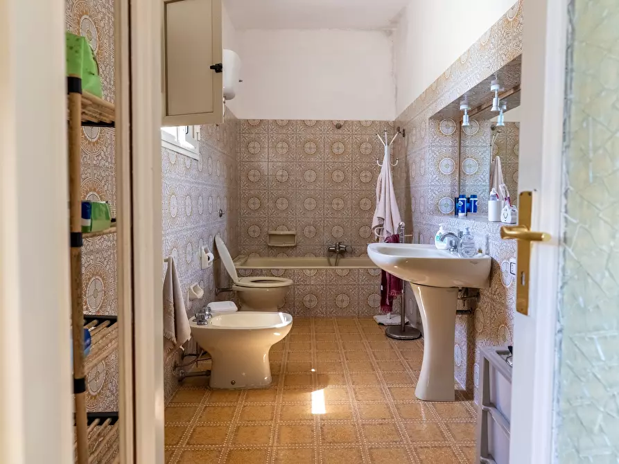 Immagine 65 di Villa in vendita  in Via Camaiore 2 a Lecce