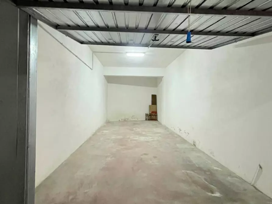 Immagine 6 di Garage in vendita  in Via Francesco de Mura 37 a Lecce