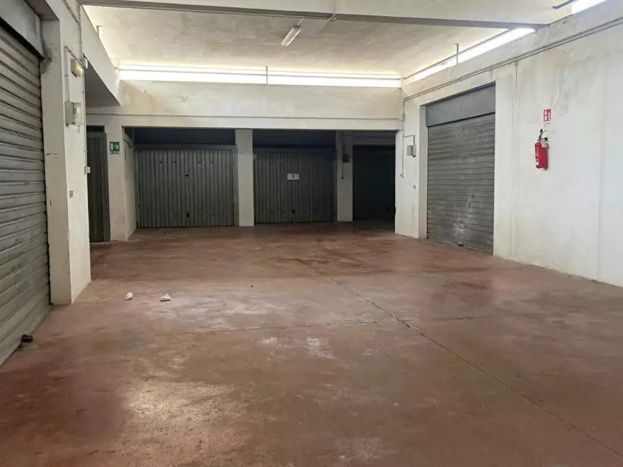 Immagine 8 di Garage in vendita  in Via Francesco de Mura 37 a Lecce