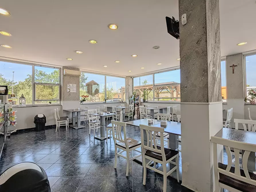 Immagine 8 di Bar / Ristorante in vendita  in Via Caprioli 2 a Nettuno
