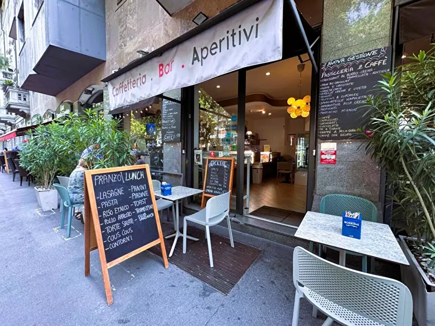 Immagine 3 di Bar / Ristorante in vendita  in Viale Romagna 10 a Milano