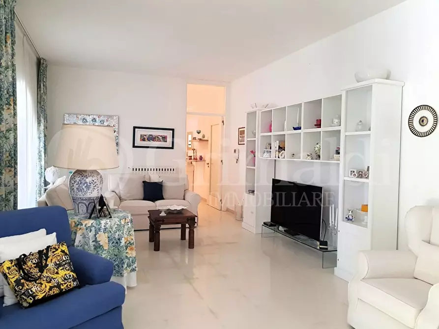 Immagine 4 di Casa indipendente in vendita  in corso cesare vergine a Tuglie