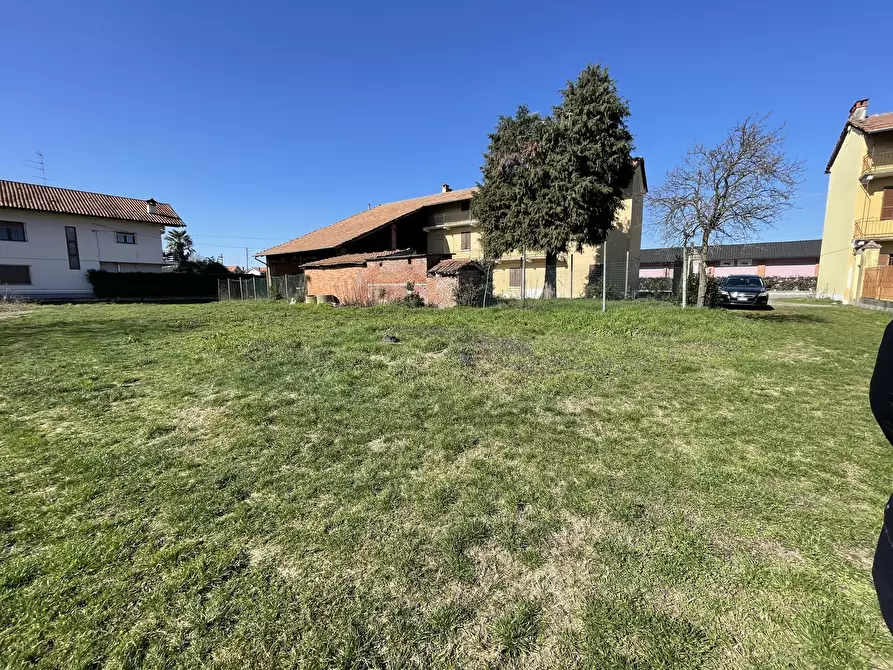 Immagine 2 di Rustico / casale in vendita  in Via Roma 4343 a Fara Novarese