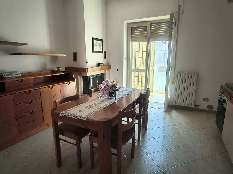 Immagine 11 di Appartamento in vendita  in Via Vincenzo Fato a Castellana Grotte