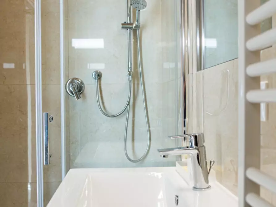 Immagine 9 di Casa indipendente in vendita  in Via Angelo Cappelli a Castellana Grotte