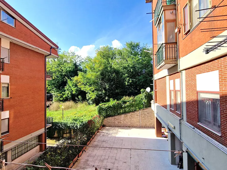 Immagine 8 di Pentalocale in vendita  in Via Antonio Annarumma 35 a Avellino