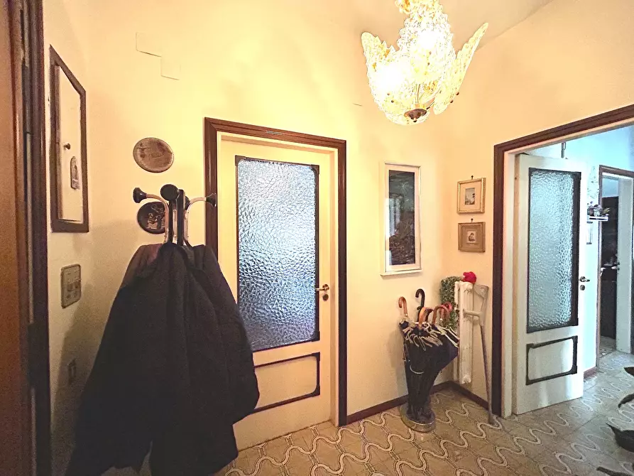 Immagine 2 di Pentalocale in vendita  in Via Tagliamento 85 a Avellino