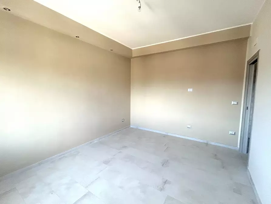 Immagine 21 di Quadrilocale in vendita  in Via Tagliamento 165 a Avellino