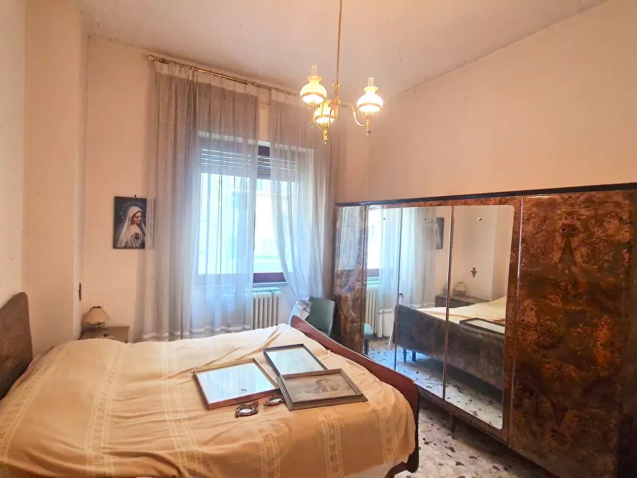 Immagine 21 di Quadrilocale in vendita  in Via Carlo Del Balzo 55 a Avellino