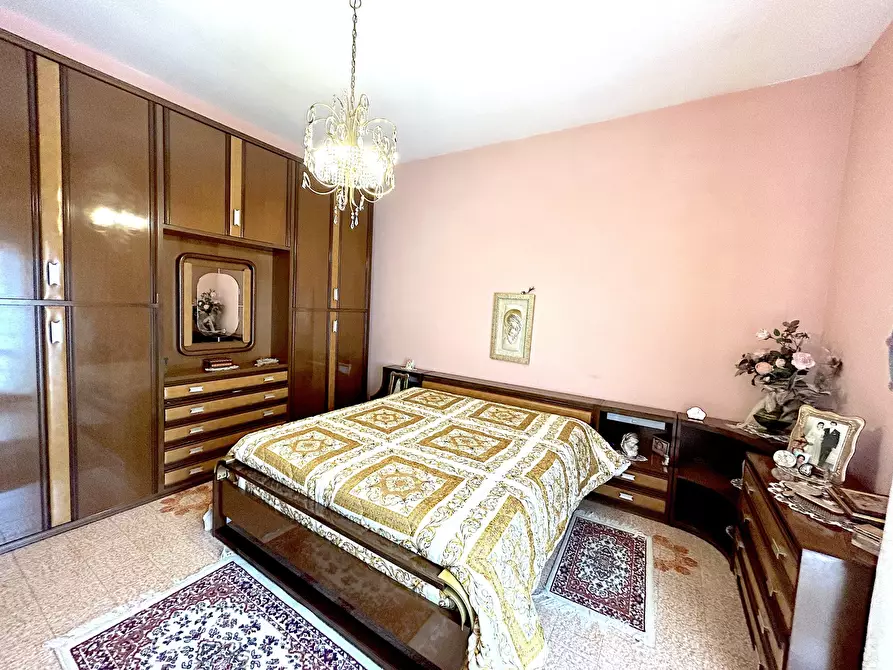 Immagine 22 di Pentalocale in vendita  in Via Tagliamento 85 a Avellino