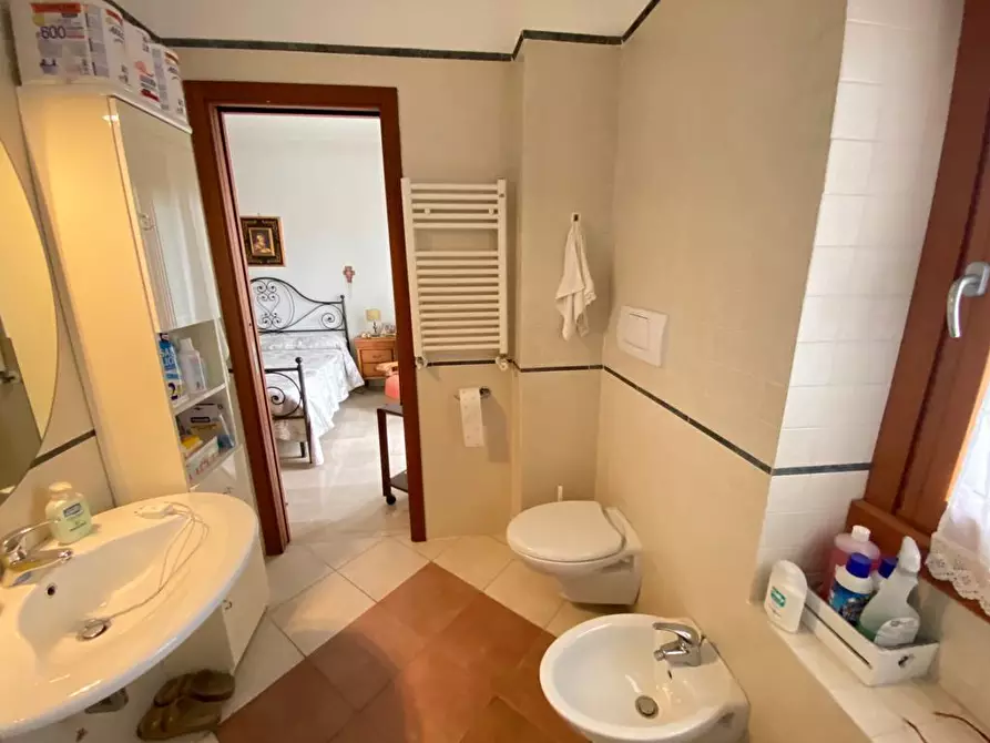 Immagine 33 di Attico in vendita  in Via Andrea Millevoi 401 a Roma