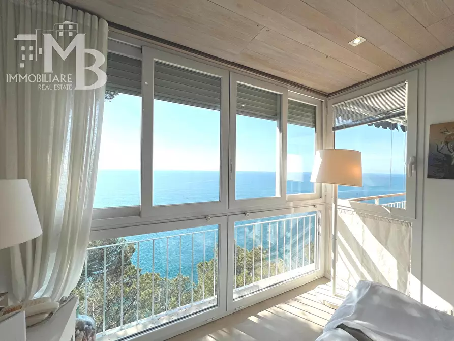 Immagine 4 di Attico in vendita  in Via Alla Torre 2 a Sori