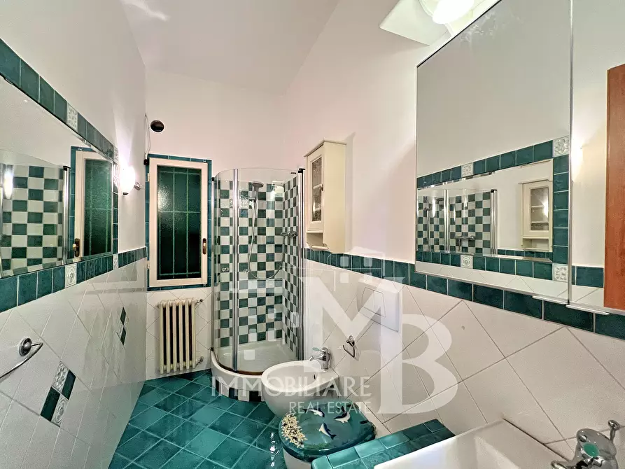 Immagine 27 di Quadrilocale in vendita  a Camogli