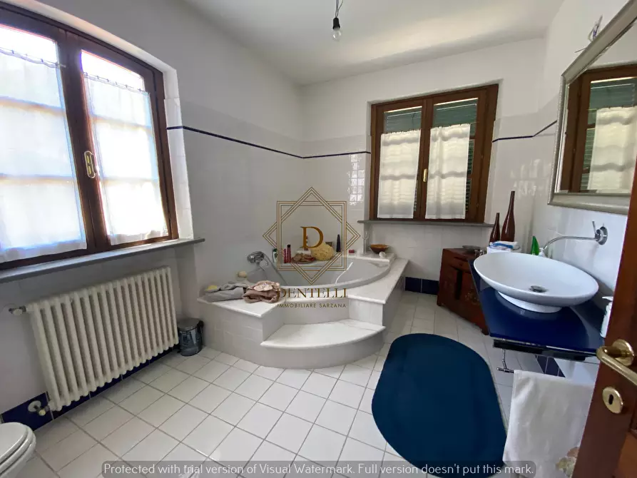 Immagine 31 di Casa bifamiliare in vendita  a Ameglia