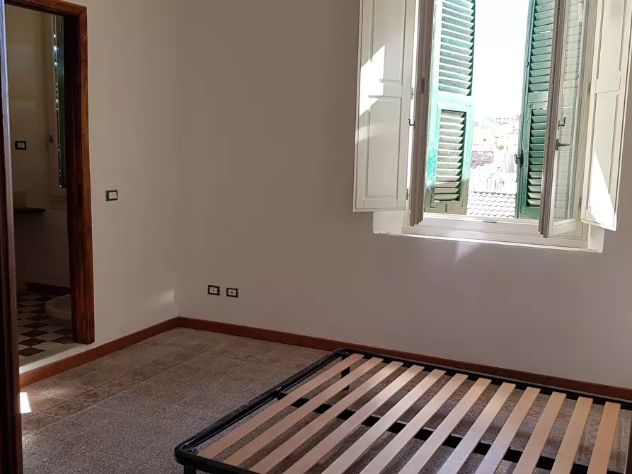 Immagine 10 di Quadrilocale in affitto  a Sarzana