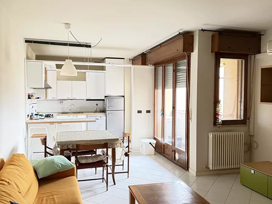 Immagine 3 di Quadrilocale in affitto  a Sarzana