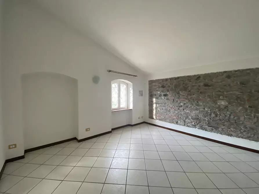 Immagine 5 di Casa indipendente in vendita  a Ameglia