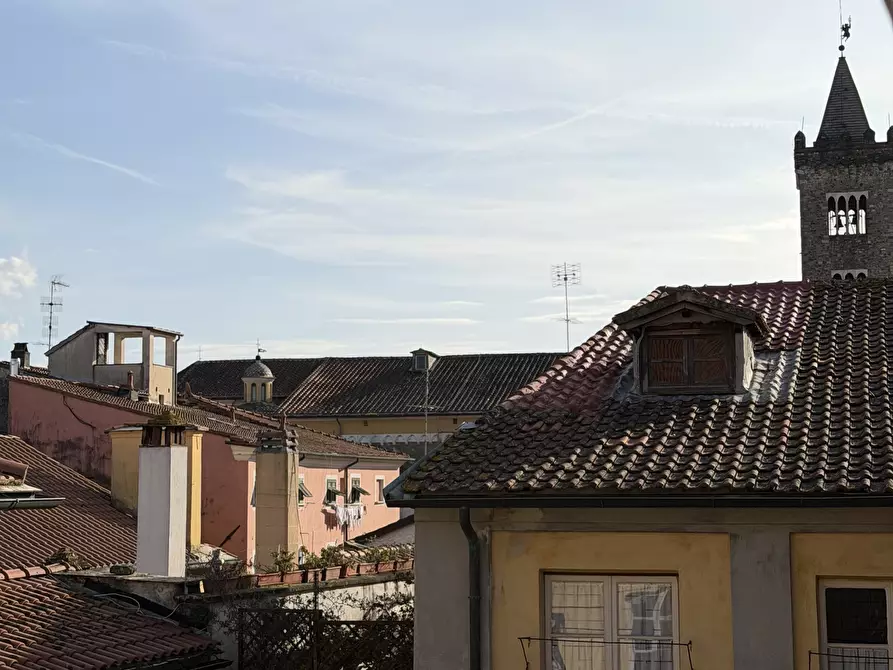 Immagine 28 di Quadrilocale in affitto  a Sarzana