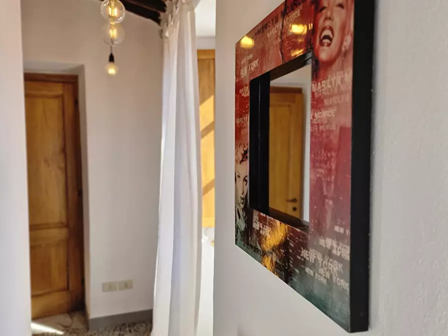 Immagine 21 di Bilocale in vendita  a Sarzana