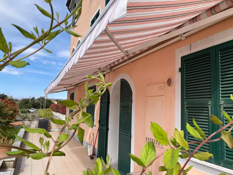 Immagine 1 di Quadrilocale in affitto  a Sarzana