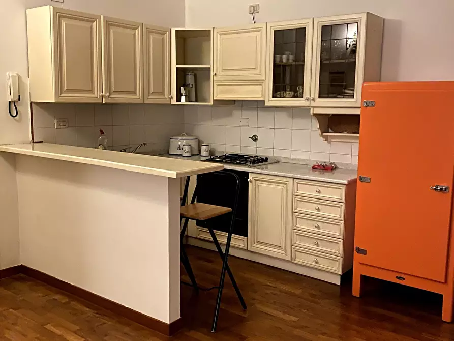 Immagine 31 di Trilocale in affitto  a Sarzana