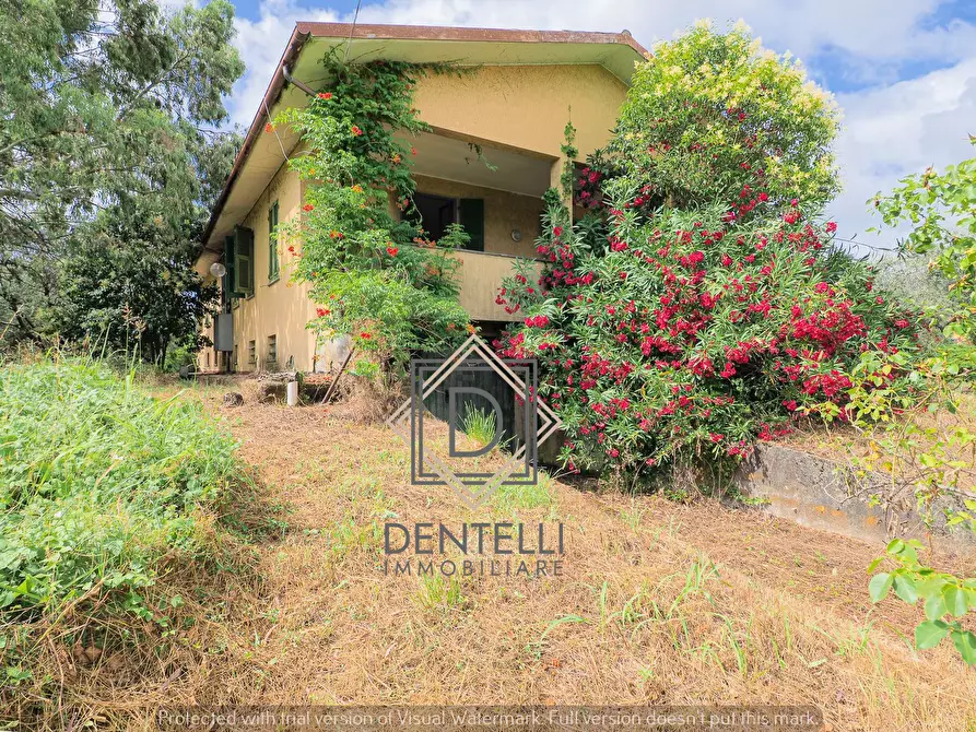 Immagine 22 di Porzione di casa in vendita  a Ameglia