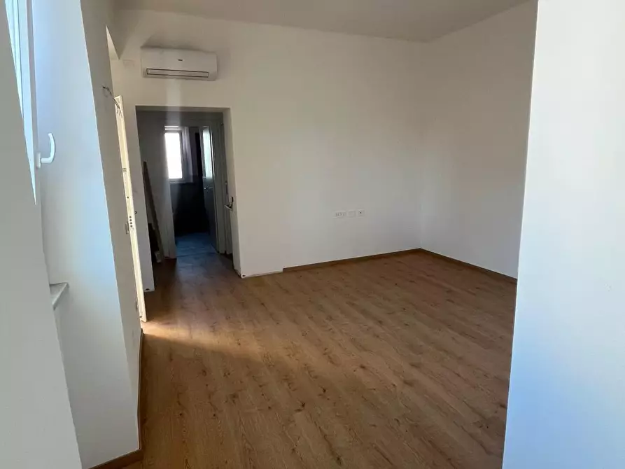 Immagine 4 di Quadrilocale in vendita  a Sarzana