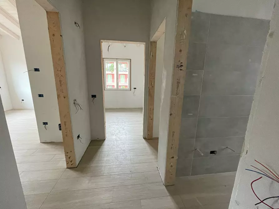 Immagine 5 di Casa trifamiliare in vendita  a Brescia