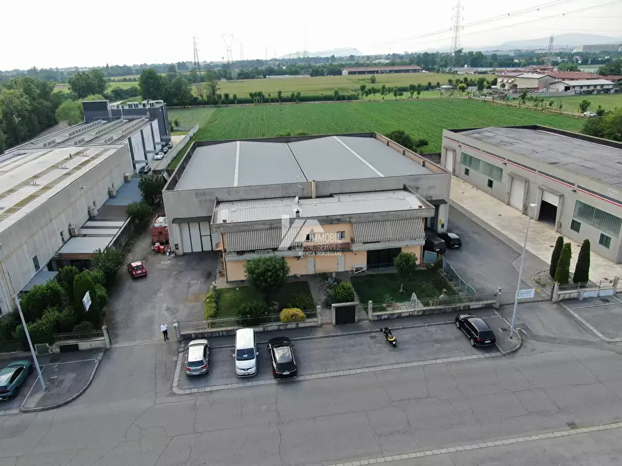 Immagine 2 di Attività artigianale in vendita  in Via dell'Industria 53 a Travagliato