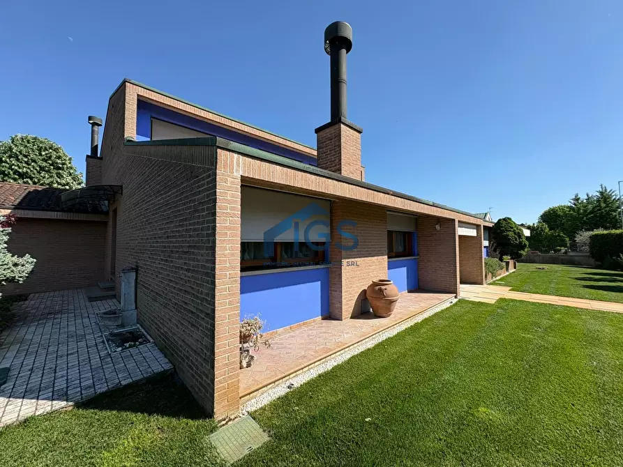 Immagine 42 di Villa in vendita  in Via Puglia 1 a Leno