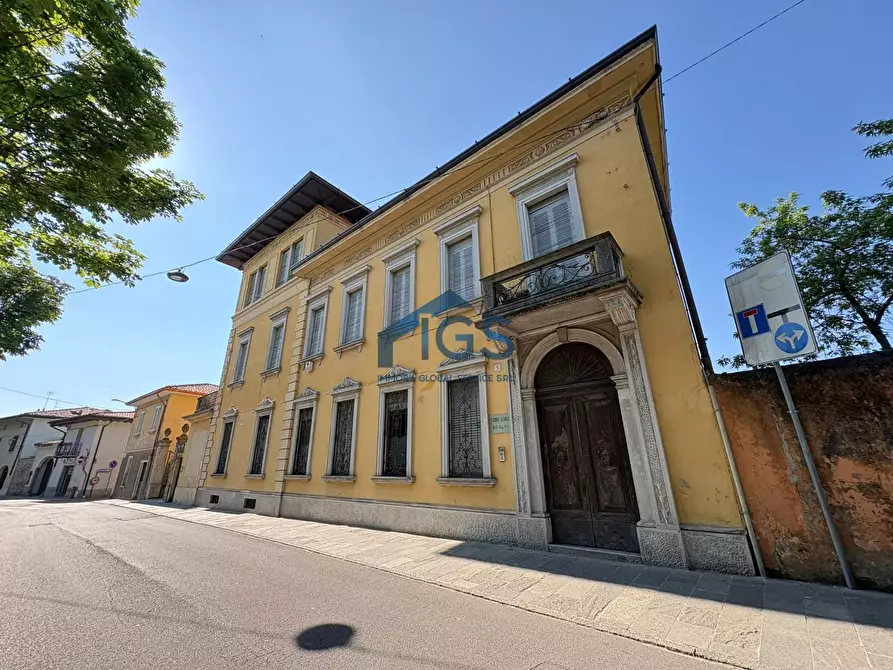 Immagine 1 di Villa in vendita  in Via Minzoni Don 5 a Rovato