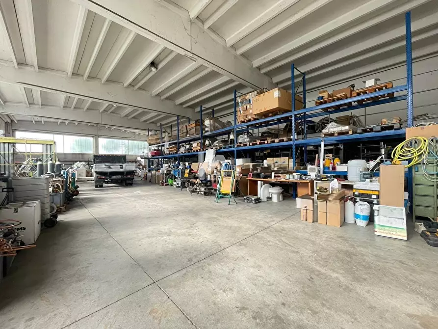 Immagine 5 di Attività artigianale in vendita  in Via dell'Industria 53 a Travagliato