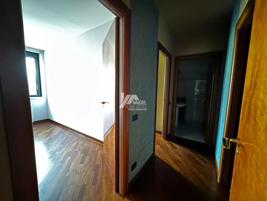 Immagine 8 di Trilocale in vendita  in Via Creta 21 a Brescia