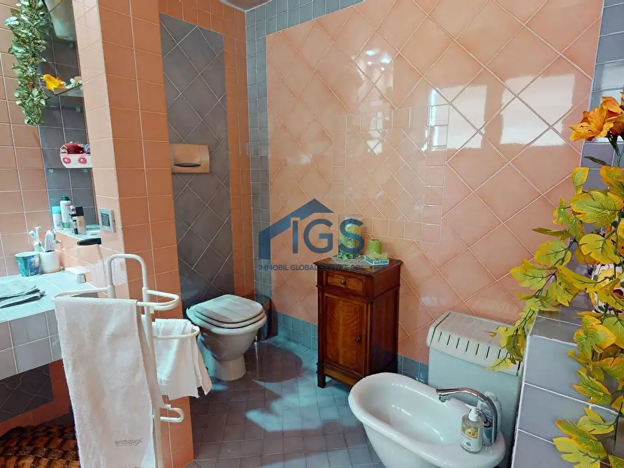 Immagine 34 di Villa in vendita  in Via Puglia 1 a Leno
