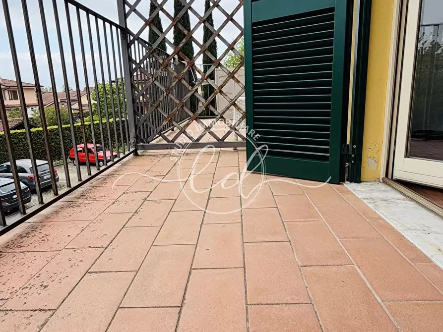 Immagine 44 di Villetta a schiera in vendita  a Pietrasanta