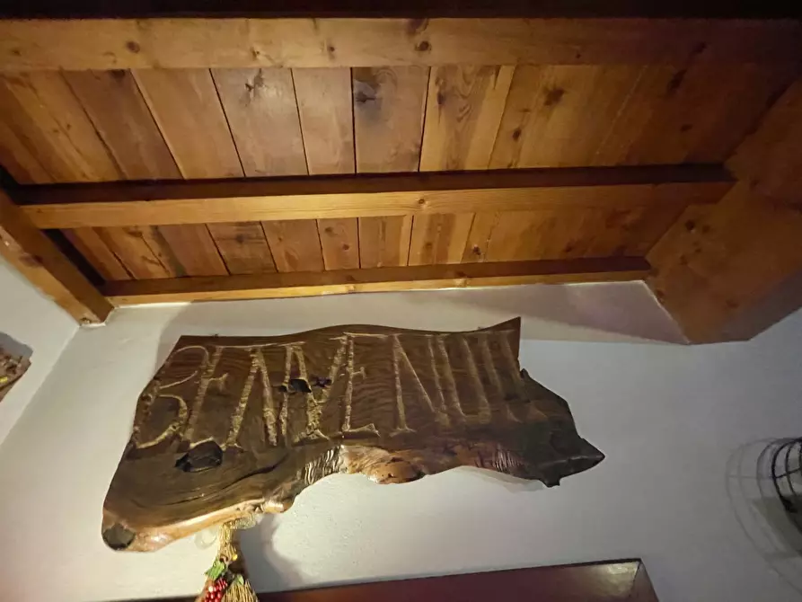 Immagine 51 di Porzione di casa in vendita  a Massarosa