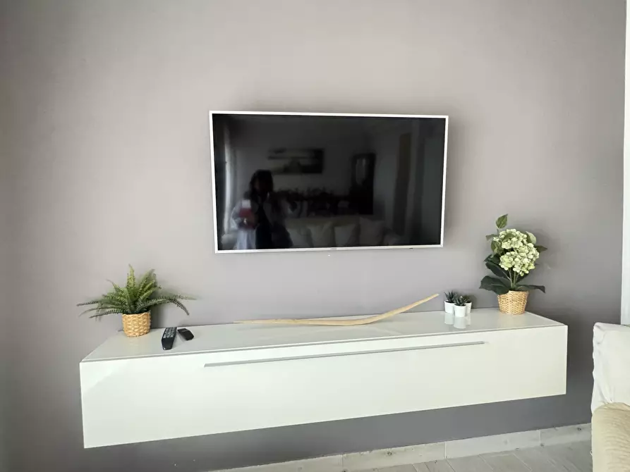 Immagine 15 di Quadrilocale in affitto  a Camaiore