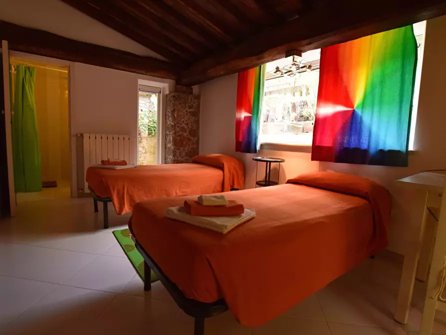 Immagine 51 di Casa indipendente in vendita  a Camaiore