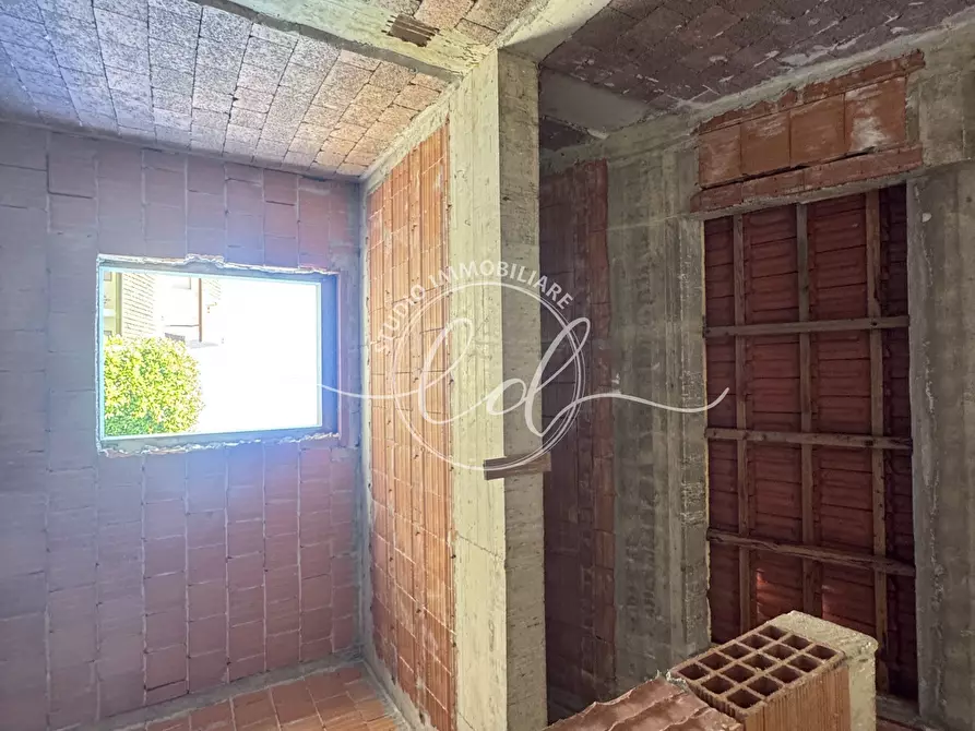 Immagine 27 di Porzione di casa in vendita  a Seravezza